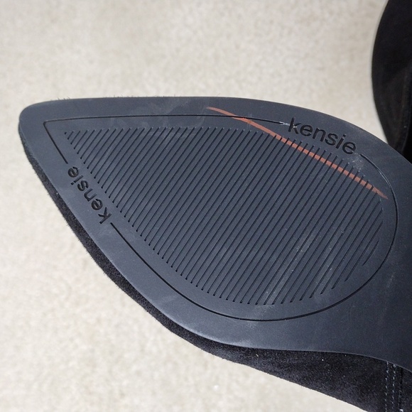 Kensie women's black suede zip ankle boots. NWT. Size 9 - Picture 8 of 10